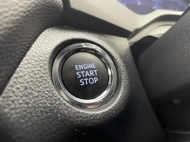 トヨタ ＲＡＶ４ アドベンチャー オフロードPKGⅡ 富山県 2022(令4)年 5.3万km 白 4WD/社外AW付き冬タイヤ積込/純正10.5型ディスプレイオーディオ/（AM/FM/USB/BT/Miracast）/フルセグTV/バックカメラ/プリクラッシュセーフティ/レーダークルーズコントロール/レーンディパーチャーアラート/ブラインドスポットモニター/LEDヘッドライト/オートマチックハイビーム/クリアランスソナー/ビルトインETC2.0/デジタルインナーミラー/合皮シート/前席温熱＋ベンチレーションシート/運転席パワーシート/スマートキー×２/プッシュスタート/社外フロアマット/純正１８インチAW/取扱説明書