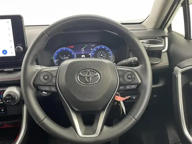 トヨタ ＲＡＶ４ アドベンチャー オフロードPKGⅡ 富山県 2022(令4)年 5.3万km 白 4WD/社外AW付き冬タイヤ積込/純正10.5型ディスプレイオーディオ/（AM/FM/USB/BT/Miracast）/フルセグTV/バックカメラ/プリクラッシュセーフティ/レーダークルーズコントロール/レーンディパーチャーアラート/ブラインドスポットモニター/LEDヘッドライト/オートマチックハイビーム/クリアランスソナー/ビルトインETC2.0/デジタルインナーミラー/合皮シート/前席温熱＋ベンチレーションシート/運転席パワーシート/スマートキー×２/プッシュスタート/社外フロアマット/純正１８インチAW/取扱説明書