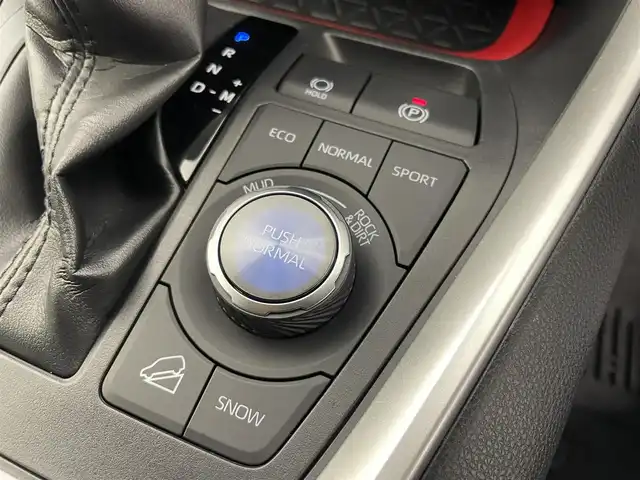 トヨタ ＲＡＶ４ アドベンチャー オフロードPKGⅡ 富山県 2022(令4)年 5.3万km 白 4WD/社外AW付き冬タイヤ積込/純正10.5型ディスプレイオーディオ/（AM/FM/USB/BT/Miracast）/フルセグTV/バックカメラ/プリクラッシュセーフティ/レーダークルーズコントロール/レーンディパーチャーアラート/ブラインドスポットモニター/LEDヘッドライト/オートマチックハイビーム/クリアランスソナー/ビルトインETC2.0/デジタルインナーミラー/合皮シート/前席温熱＋ベンチレーションシート/運転席パワーシート/スマートキー×２/プッシュスタート/社外フロアマット/純正１８インチAW/取扱説明書