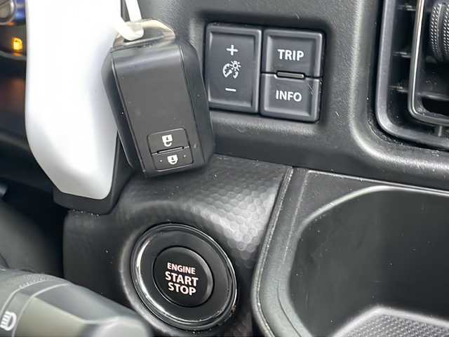 マツダ フレア クロスオーバー ハイブリッド XS 新潟県 2021(令3)年 4.8万km 赤Ⅱ カラーコード：DW6/純正SDナビ(CN-RZ765W)/(AM/FM/CD/DVD/SD/Bluetooth)/フルセグTV/バックカメラ/衝突軽減ブレーキ/レーンキープアシスト/コーナーセンサー/D/N席シートヒーター/前後ドライブレコーダー/オートライト/LEDヘッドライト/横滑り防止装置/スマートキー/スペアキー×1/プッシュスタート/アイドリングストップ/電動格納ミラー/純正フロアマット/取扱説明書/保証書