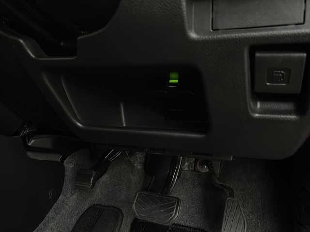 マツダ フレア クロスオーバー ハイブリッド XS 新潟県 2021(令3)年 4.8万km 赤Ⅱ カラーコード：DW6/純正SDナビ(CN-RZ765W)/(AM/FM/CD/DVD/SD/Bluetooth)/フルセグTV/バックカメラ/衝突軽減ブレーキ/レーンキープアシスト/コーナーセンサー/D/N席シートヒーター/前後ドライブレコーダー/オートライト/LEDヘッドライト/横滑り防止装置/スマートキー/スペアキー×1/プッシュスタート/アイドリングストップ/電動格納ミラー/純正フロアマット/取扱説明書/保証書