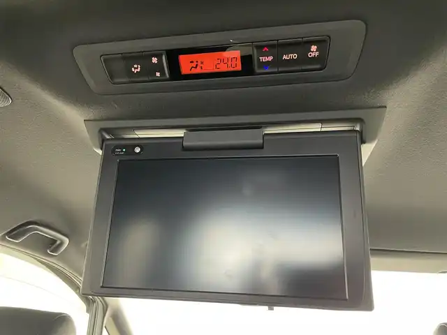 トヨタ ノア Si ダブルバイビー 埼玉県 2018(平30)年 5.4万km ブラッキッシュアゲハガラスフレーク Toyota Safety Sense/純正9インチナビ/【CD・DVD・SD・BT・フルセグTV】/バックカメラ/両側パワースライドドア/純正フリップダウンモニター/純正ドライブレコーダー/クルーズコントロール/リアサンシェード/オートライト/LEDヘッドライト/LEDフォグライト/ビルトインETC /ウィンカーミラー/電動格納ミラー/スマートキー