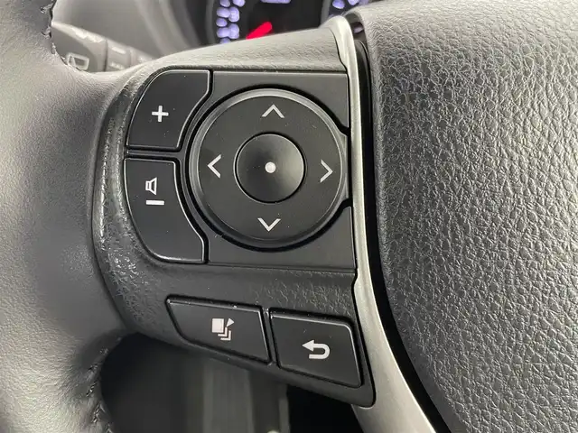トヨタ ノア Si ダブルバイビー 埼玉県 2018(平30)年 5.4万km ブラッキッシュアゲハガラスフレーク Toyota Safety Sense/純正9インチナビ/【CD・DVD・SD・BT・フルセグTV】/バックカメラ/両側パワースライドドア/純正フリップダウンモニター/純正ドライブレコーダー/クルーズコントロール/リアサンシェード/オートライト/LEDヘッドライト/LEDフォグライト/ビルトインETC /ウィンカーミラー/電動格納ミラー/スマートキー