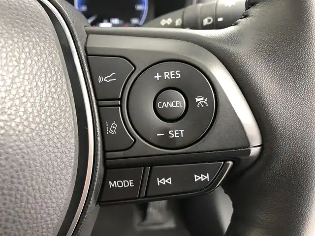 トヨタ ＲＡＶ４ アドベンチャー 愛知県 2023(令5)年 2.7万km アティチュードブラックマイカ 純正9型DA（フルセグ、Bluetooth）/ETC2.0/BSM/シートヒーター、エアシート/Bカメラ/4WD/ハンドルヒーター/衝突軽減ブレーキ/ACC/レーンキープアシスト/オートハイビーム/コーナーセンサー/オートライト/フォグライト/パワーシート/ドラレコ/純正アルミホイール/社外フロアマット/三点エアバック