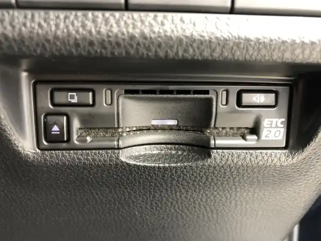 トヨタ ＲＡＶ４ アドベンチャー 愛知県 2023(令5)年 2.7万km アティチュードブラックマイカ 純正9型DA（フルセグ、Bluetooth）/ETC2.0/BSM/シートヒーター、エアシート/Bカメラ/4WD/ハンドルヒーター/衝突軽減ブレーキ/ACC/レーンキープアシスト/オートハイビーム/コーナーセンサー/オートライト/フォグライト/パワーシート/ドラレコ/純正アルミホイール/社外フロアマット/三点エアバック