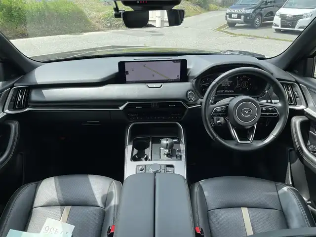 マツダ ＣＸ－６０ 富山県 2023(令5)年 2万km マシーングレープレミアムM ４WD/サンルーフ／/革シート／/メーカーナビ／/フルセグＴＶ／/Ｂｌｕｅｔｏｏｔｈ／/パノラミックビューモニター／/ＡＣ１００Ｖ電源／/ＡｐｐｌｅＣａｒＰｌａｙ／/ａｎｄｒｏｉｄａｕｔｏ／/前後Ｄレコーダー／/ＥＴＣ２．０／/パワーシート/シートヒーター/エアシート/レーダークルーズコントロール/衝突軽減ブレーキ/レーンキープアシスト/ブラインドスポットモニター/LEDオートライト