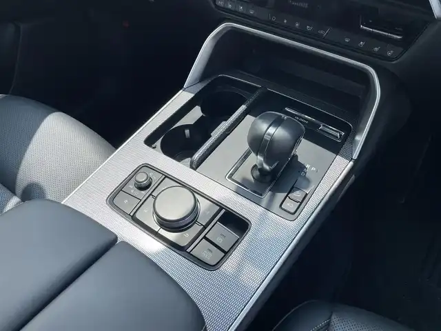 マツダ ＣＸ－６０ 富山県 2023(令5)年 2万km マシーングレープレミアムM ４WD/サンルーフ／/革シート／/メーカーナビ／/フルセグＴＶ／/Ｂｌｕｅｔｏｏｔｈ／/パノラミックビューモニター／/ＡＣ１００Ｖ電源／/ＡｐｐｌｅＣａｒＰｌａｙ／/ａｎｄｒｏｉｄａｕｔｏ／/前後Ｄレコーダー／/ＥＴＣ２．０／/パワーシート/シートヒーター/エアシート/レーダークルーズコントロール/衝突軽減ブレーキ/レーンキープアシスト/ブラインドスポットモニター/LEDオートライト