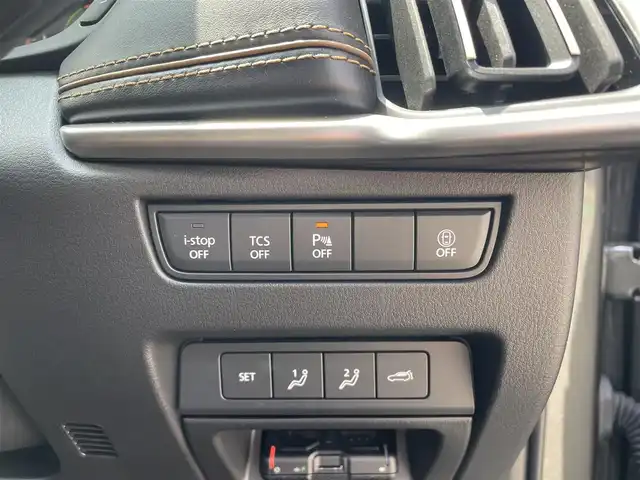 マツダ ＣＸ－６０ 富山県 2023(令5)年 2万km マシーングレープレミアムM ４WD/サンルーフ／/革シート／/メーカーナビ／/フルセグＴＶ／/Ｂｌｕｅｔｏｏｔｈ／/パノラミックビューモニター／/ＡＣ１００Ｖ電源／/ＡｐｐｌｅＣａｒＰｌａｙ／/ａｎｄｒｏｉｄａｕｔｏ／/前後Ｄレコーダー／/ＥＴＣ２．０／/パワーシート/シートヒーター/エアシート/レーダークルーズコントロール/衝突軽減ブレーキ/レーンキープアシスト/ブラインドスポットモニター/LEDオートライト