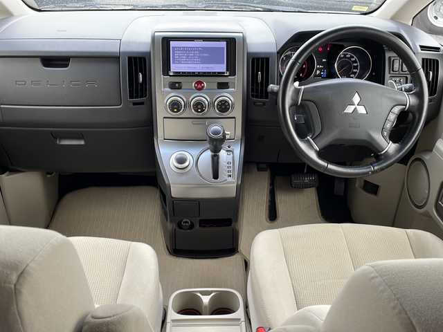 三菱 デリカＤ：５ D－Power package 千葉県 2014(平26)年 5万km ウォームホワイトパール ナビＡＶＩＣ－ＭＲＺ９９　バックカメラ　両側パワースライドドア　シートヒーター　パドルシフト　ＤＶＤ　ETC フルセグ　オートステップ　ディーゼル　ターボ　ＨＩＤ　オートライト　マット　バイザー