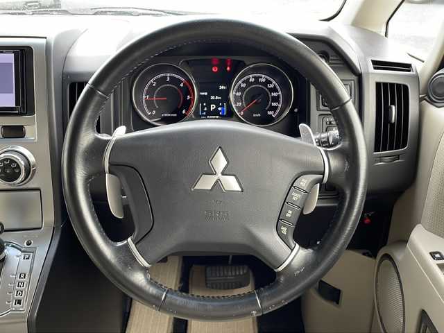 三菱 デリカＤ：５ D－Power package 千葉県 2014(平26)年 5万km ウォームホワイトパール ナビＡＶＩＣ－ＭＲＺ９９　バックカメラ　両側パワースライドドア　シートヒーター　パドルシフト　ＤＶＤ　ETC フルセグ　オートステップ　ディーゼル　ターボ　ＨＩＤ　オートライト　マット　バイザー