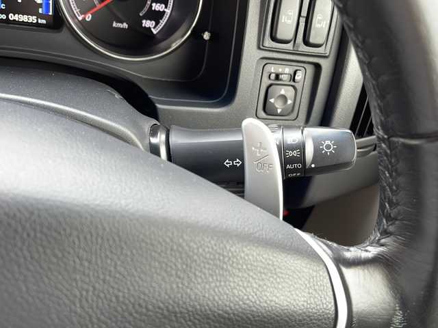 三菱 デリカＤ：５ D－Power package 千葉県 2014(平26)年 5万km ウォームホワイトパール ナビＡＶＩＣ－ＭＲＺ９９　バックカメラ　両側パワースライドドア　シートヒーター　パドルシフト　ＤＶＤ　ETC フルセグ　オートステップ　ディーゼル　ターボ　ＨＩＤ　オートライト　マット　バイザー