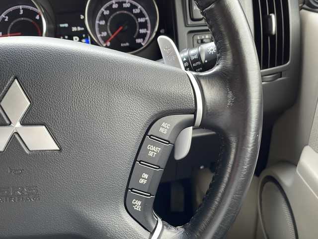 三菱 デリカＤ：５ D－Power package 千葉県 2014(平26)年 5万km ウォームホワイトパール ナビＡＶＩＣ－ＭＲＺ９９　バックカメラ　両側パワースライドドア　シートヒーター　パドルシフト　ＤＶＤ　ETC フルセグ　オートステップ　ディーゼル　ターボ　ＨＩＤ　オートライト　マット　バイザー