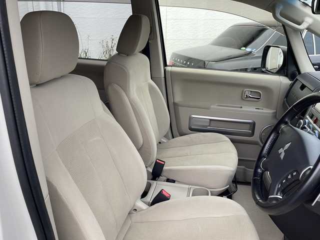 三菱 デリカＤ：５ D－Power package 千葉県 2014(平26)年 5万km ウォームホワイトパール ナビＡＶＩＣ－ＭＲＺ９９　バックカメラ　両側パワースライドドア　シートヒーター　パドルシフト　ＤＶＤ　ETC フルセグ　オートステップ　ディーゼル　ターボ　ＨＩＤ　オートライト　マット　バイザー