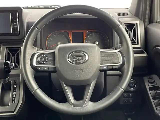 ダイハツ タフト G 新潟県 2021(令3)年 4.8万km ブラックマイカメタリック ストラーダSDナビ【CN-RE07WD】/　CD.DVD.Bluetooth.フルセグTV/バックモニター/衝突被害軽減ブレーキ/コーナーセンサー/前席シートヒーター/アイドリングストップ/ステアリングスイッチ/前後ドライブレコーダー/ETC/電子パーキング/ブレーキホールド/LEDヘッドライト/オートライト/レザー調シートカバー/ガラスルーフ/スマートキー/純正アルミホイール