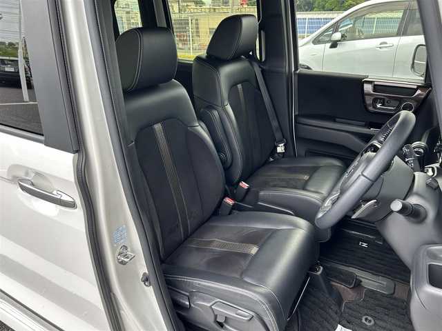 ホンダ Ｎ ＢＯＸ カスタム G EX ターボ ホンダセンシング 千葉県 2018(平30)年 3万km プラチナホワイトパール 純正8インチナビ/(フルセグTV BT CD DVD FM AM)/バックカメラ/衝突被害軽減システム/車線逸脱警報/クルーズコントロール/ハーフレザーシート/両側パワースライドドア/横滑り防止装置/ETC/アイドリングストップ/LEDヘッドライト/フォグランプ/オートライト/ウィンカーミラー/電動格納ミラー/純正15インチAW/シートリフター/プッシュスタート/スマートキー/フロアマット/ドアバイザー/スペアキー/取扱説明書/保証書