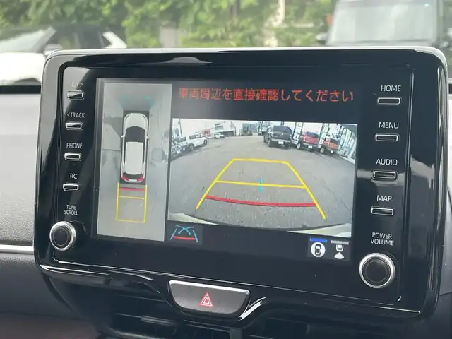 トヨタ ヤリスクロス ハイブリッド Z 道東・釧路十勝 2023(令5)年 1.5万km ベージュマイカM/グレイッシュブラウンM 4WD/寒冷地仕様/純正ディスプレイオーディオ/アラウンドビューモニター/ヘッドアップディスプレイ/シートヒーター(D/N)/パワーシート/オートホールド/電子パーキング/パワーバックドア/ステアリングヒーター/レーダークルーズコントロール/ダウンヒルアシストコントロール/ビルトインETC/LEDヘッドライト/フォグランプ/オートライト/オートハイビーム/プッシュスタート/スマートキー/革巻きステアリング/社外AW付冬タイヤ4本積込