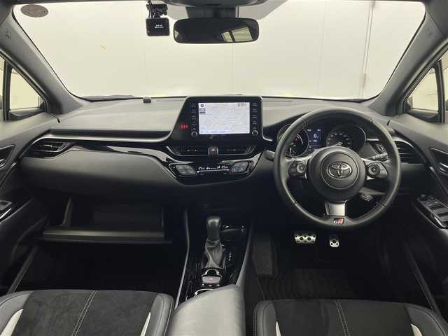 トヨタ Ｃ－ＨＲ S GRスポーツ 茨城県 2023(令5)年 1.3万km ブラックマイカ 純正8型DA/全周囲カメラ/フルセグ/ナビキット/AC100V/衝突被害軽減ブレーキ/車線逸脱抑制装置/レーダークルーズコントロール/オートマチックハイビーム/クリアランスソナー/BSM/ETC2.0/ドラレコ/シートヒーター/純正19インチAW/LEDヘッドライト/スマートキー
