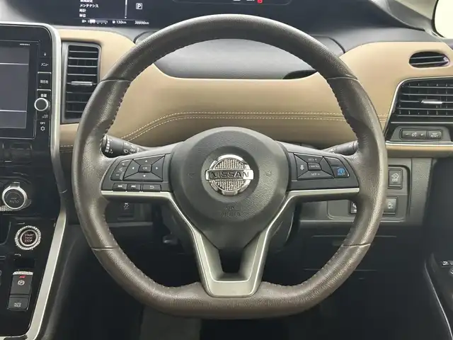 日産 セレナ ハイウェイスター G プロパイロットED 岡山県 2017(平29)年 3.9万km ブリリアントホワイトパール 純正９インチナビ/型番:MM516D-L/【フルセグTV/CD/DVD/Blu-ray/Bluetooth/USB/AUX/iPod】/純正１０インチ後席モニター/プレミアムインテリア/プロパイロット/エマージェンシーブレーキ/両側パワースライドドア/バックカメラ/ＬＥＤヘッドライト/ＥＴＣ/革巻きステアリング/スマートキー/純正ドライブレコーダー（前）/純正フロアマット/LEDルームランプ
