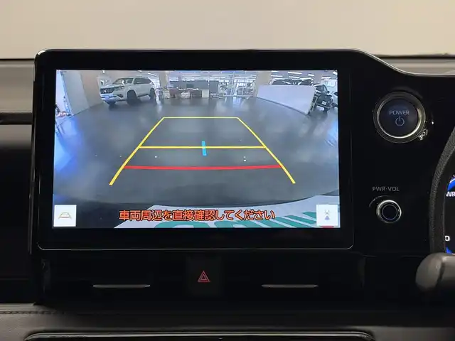 トヨタ ヴォクシー ハイブリッド S－Z 三重県 2022(令4)年 4.6万km アティチュードブラックマイカ ハイブリッド/FF/MTモード付インパネCVT/純正 10.5インチ『ディスプレイオーディオplus』（ナビ機能搭載）/（AM/FM/CD/DVD/USB/Miracast/Bluetooth/CarPlay/AndroidAuto）/純正 14インチ 後席用OLEDフリップダウンディスプレイ V14T-R72R/バックガイドモニター/両側パワースライドドア/ドライブレコーダー 前後/ビルトインETC2.0/Toyota Safety Sense/・プリクラッシュセーフティ［PCS］/・レーンディパーチャーアラート［LDA］/・レーダークルーズ/・アダプティブハイビームシステム/・クリアランスソナー/・パーキングサポートブレーキ［PKSB］（静止物）/・ロードサインアシスト［RSA］/・発進遅れ告知機能［TMN］/・プロアクティブドライビングアシスト［PDA］/装備/・ハーフレザーシート/・シートヒーター（D/N）/・前席左右＆後席独立オートエアコン/・オートライト/・【OP】LED ヘッドランプ（プロジェクター式）＋クリアランスランプ/・電子パーキングブレーキ＋ブレーキホールド/・フリーストップバックドア/・プッシュスタート/・純正17inAW/・スマートキーx2/・保/取/ナビ取/など
