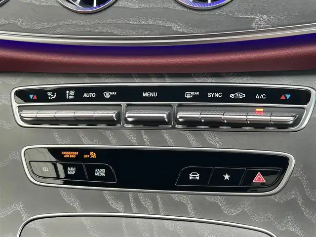 メルセデス・ベンツ Ｍ・ベンツ ＣＬＳ２２０ｄ スポーツ エクスクルーシブPKG 大分県 2022(令4)年 1.1万km ダイヤモンドホワイト 〇革シート/〇サンルーフ/〇純正メーカーナビ/　ラジオ・BT・フルセグ/〇全方位カメラ/〇ETC/〇社外レーダー/〇シートヒーター/〇エアーシート/〇ACC/〇LKA/〇BSM/〇パドルシフト/〇HUD/〇ブルメスターサウンドシステム/〇ステアリングスイッチ/〇純正LEDヘッドライト/〇純正バックフォグ/〇パワーバックドア/〇アイドリングストップ/〇前後ドライブレコーダー/〇前席3wayメモリーシート/〇パワーシート/〇保証書/〇取扱説明書/〇スペアキー