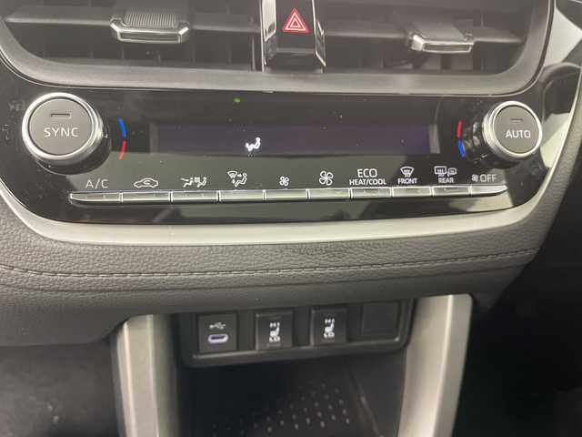 トヨタ カローラ クロス ハイブリッド Z 道央・札幌 2025(令7)年 0.8万km アティチュードブラックマイカ ・4WD/ムーンルーフ/モデリスタエアロ/・トヨタセーフティセンス/・レーダークルーズコントロール/・プリクラッシュセーフティ/・純正ディスプレイオーディオ　/・フルセグ/BT/USB/バックカメラ/・パワーバックドア/・ハーフレザーシート/D席パワーシート/・前席シートヒーター/・LEDオートライト/オートマチックハイビーム/・ETC2.0/ステアリングスイッチ/・スマートキー