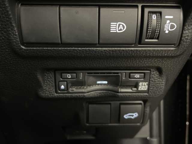 トヨタ カローラ クロス ハイブリッド Z 道央・札幌 2025(令7)年 0.8万km アティチュードブラックマイカ ・4WD/ムーンルーフ/モデリスタエアロ/・トヨタセーフティセンス/・レーダークルーズコントロール/・プリクラッシュセーフティ/・純正ディスプレイオーディオ　/・フルセグ/BT/USB/バックカメラ/・パワーバックドア/・ハーフレザーシート/D席パワーシート/・前席シートヒーター/・LEDオートライト/オートマチックハイビーム/・ETC2.0/ステアリングスイッチ/・スマートキー