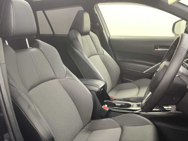 トヨタ カローラ クロス ハイブリッド Z 道央・札幌 2025(令7)年 0.8万km アティチュードブラックマイカ ・4WD/ムーンルーフ/モデリスタエアロ/・トヨタセーフティセンス/・レーダークルーズコントロール/・プリクラッシュセーフティ/・純正ディスプレイオーディオ　/・フルセグ/BT/USB/バックカメラ/・パワーバックドア/・ハーフレザーシート/D席パワーシート/・前席シートヒーター/・LEDオートライト/オートマチックハイビーム/・ETC2.0/ステアリングスイッチ/・スマートキー