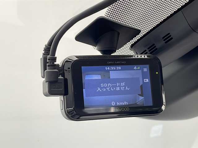 トヨタ プリウス Sセーフティプラス 千葉県 2016(平28)年 4.1万km スティールブロンドM 純正ナビ（CD/DVD/BT/フルセグTV）/トヨタセーフティーセンサー/レーダークルーズコントロール/レーンキープ/衝突軽減/クリアランスソナー/パーキングアシスト/オートハイビーム/LEDライト/フォグランプ/ビルトインETC2.0/前後ドラレコ/電格ミラー/フロアマット/ドアバイザー