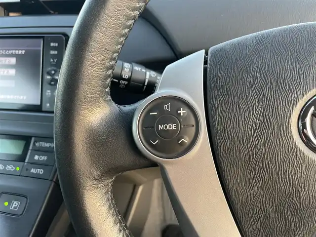 トヨタ プリウス S　LEDエディション 大阪府 2011(平23)年 2.9万km ホワイトパールクリスタルシャイン (株)IDOMが運営する【じしゃロン堺店】の自社ローン専用車両になります。/こちらは現金またはオートローンご利用時の価格です。自社ローンご希望の方は別途その旨お申付け下さい