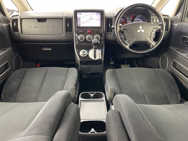 三菱 デリカＤ：５ D－Power package 道央・札幌 2018(平30)年 4.9万km ダイヤモンドブラックマイカ ・4WD/・ディーゼル/・寒冷地仕様/・アルパイン9インチナビ/・BT&CD&DVD&フルセグTV/・両側パワースライドドア/・クルーズコントロール/・パドルシフト/・前席シートヒーター/・ドライブモードセレクター/・ビルトインETC/・オートライト/・フォグランプ/・スマートキー/・積込スタッドレス社外AW付