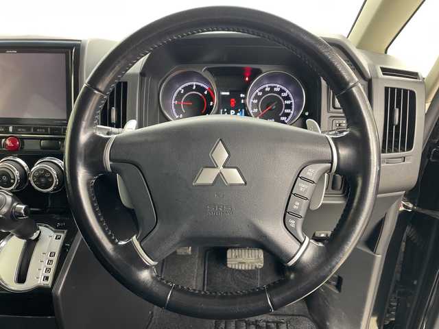 三菱 デリカＤ：５ D－Power package 道央・札幌 2018(平30)年 4.9万km ダイヤモンドブラックマイカ ・4WD/・ディーゼル/・寒冷地仕様/・アルパイン9インチナビ/・BT&CD&DVD&フルセグTV/・両側パワースライドドア/・クルーズコントロール/・パドルシフト/・前席シートヒーター/・ドライブモードセレクター/・ビルトインETC/・オートライト/・フォグランプ/・スマートキー/・積込スタッドレス社外AW付