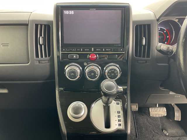 三菱 デリカＤ：５ D－Power package 道央・札幌 2018(平30)年 4.9万km ダイヤモンドブラックマイカ ・4WD/・ディーゼル/・寒冷地仕様/・アルパイン9インチナビ/・BT&CD&DVD&フルセグTV/・両側パワースライドドア/・クルーズコントロール/・パドルシフト/・前席シートヒーター/・ドライブモードセレクター/・ビルトインETC/・オートライト/・フォグランプ/・スマートキー/・積込スタッドレス社外AW付