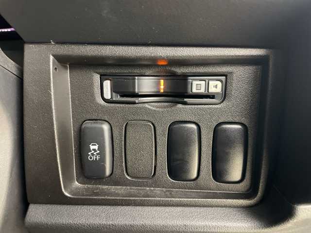 三菱 デリカＤ：５ D－Power package 道央・札幌 2018(平30)年 4.9万km ダイヤモンドブラックマイカ ・4WD/・ディーゼル/・寒冷地仕様/・アルパイン9インチナビ/・BT&CD&DVD&フルセグTV/・両側パワースライドドア/・クルーズコントロール/・パドルシフト/・前席シートヒーター/・ドライブモードセレクター/・ビルトインETC/・オートライト/・フォグランプ/・スマートキー/・積込スタッドレス社外AW付