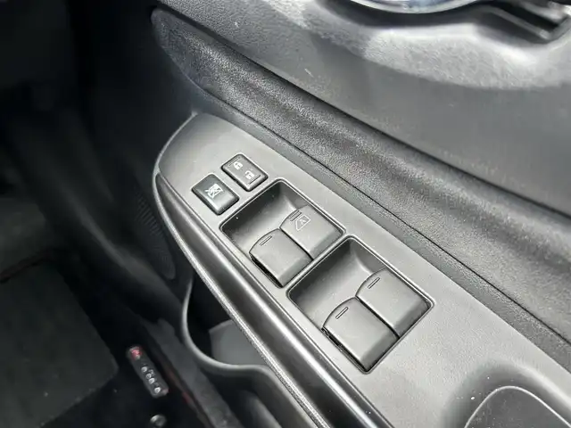 日産 ノート e－パワー ニスモ 栃木県 2017(平29)年 1.7万km ブリリアントホワイトパール KENWOODナビ/CD・DVD再生/フルセグTV/アラウンドビューモニター/エマージェンシーブレーキ/デジタルインナーミラー/スマートキー/プッシュスタート /ドライブレコーダー/LEDライト/オートライト /ETC/横滑り防止装置
