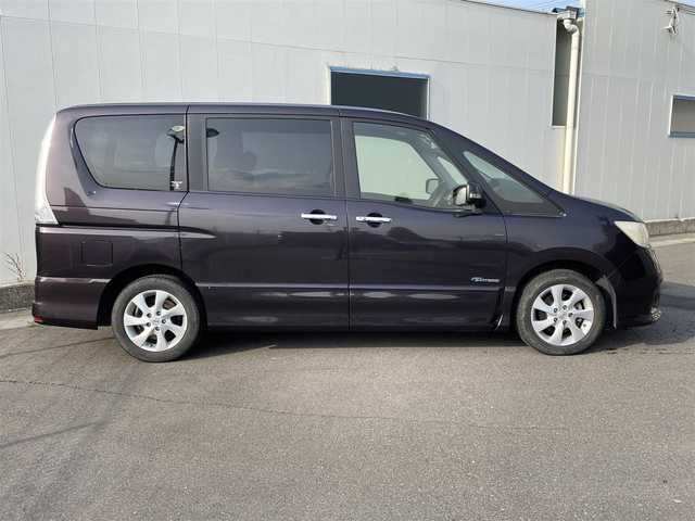 日産 セレナ ハイウェイスター Sハイブリッド 福島県 2013(平25)年 8.6万km オーロラモーヴ (株)IDOMが運営する【じしゃロン福島店】の自社ローン専用車両になります。こちらは現金またはオートローンご利用時の価格です。自社ローンご希望の方は別途その旨お申付け下さい/純正ＳＤナビ/フルセグテレビ/バックカメラ/両側パワースライドドア/革巻ステアリング/クルーズコントロール/ウィンカーミラー/リアサンシェード/ＥＣＯモード