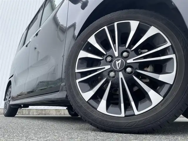ダイハツ タント カスタム RS 福岡県 2022(令4)年 4.3万km ブラックマイカメタリック スマートアシスト/衝突軽減/レーンキープアシスト/パーキングセンサー/純正９インチナビ（ＮＭＺＮ－Ｙ７２ＤＳ）/フルセグTV/CD/DVD/SD/BT/HDMI/全周囲カメラ/両側パワースライドドア/レーダークルーズコントロール/ハーフレザーシート/前席シートヒーター/純正１５ＡＷ/ビルトインETC/LEDヘッドライト/フォグランプ/電動パーキング/ブレーキホールド/シートバックテーブル/ロールサンシェード/テレビキャンセラー