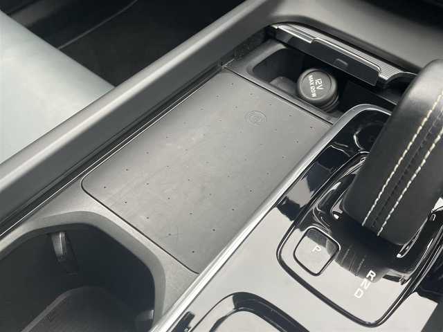 ボルボ ＸＣ６０ B6 AWD Rデザイン 静岡県 2020(令2)年 2.2万km オスミウムグレーM インテリセーフティ/衝突軽減ブレーキACC/レーンキープ BLIS/ハーフレザーシート シートヒーター /パノラマサンルーフ/Bowers＆Wilkinsサラウンド/ヘッドアップディスプレイ/ナビフルセグTVBluetooth CarPlay対応/全方位カメラ/パワーバックドア /21インチアルミホイール /DSRCETC