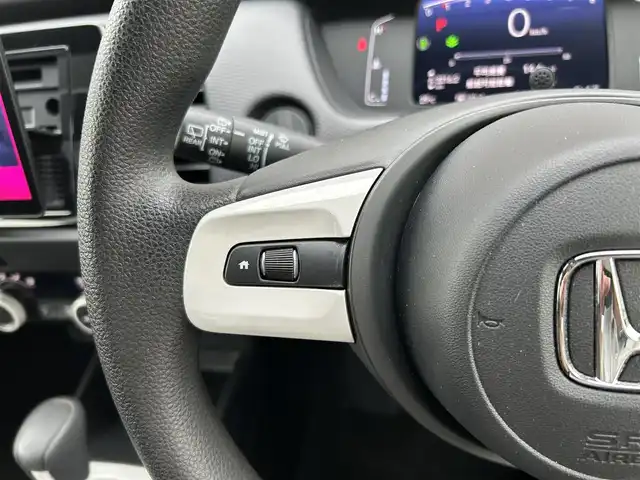 ホンダ フィット ベーシック 埼玉県 2022(令4)年 2.2万km プレミアムクリスタルレッドM ワンオーナー/登録時21180km/Panasonicナビ　CN-F1X10LD/バックカメラ/前後ドラレコ/フルセグTV/Bluetooth/ETC/クルコン/踏み間違い衝突軽減/クリアランスソナー/オートブレーキホールド
