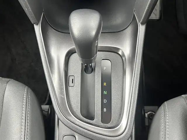 トヨタ ヤリスクロス ハイブリッド GRスポーツ 愛知県 2023(令5)年 1.5万km ブラックマイカ GRスポーツ仕様車　/　　・専用ラジエーターグリル/　　・専用リアバンパーロアカバー/　　・専用18インチアルミホイール/　　・ブレーキキャリパー/　　・専用エンブレム/　　・専用本革巻ステアリングホイール/　　・フロントコンソール/　　・専用本革巻シフトノブ/　　・専用スポーティシート/　　・アルミペダル/　　・専用スマートキー/　　・専用剛性アップパーツ/　　・専用サスペンション/　　・電動パワーステアリング制御/　　・専用パワートレーン制御/　　・ドライブシャフト/ドライブレコーダー/ステアリングリモコン/ステアリングヒーター/ビルトインETC/純正ディスプレイオーディオ/パノラミックビューモニター/トヨタセーフティセンス/　　・プリクラッシュセーフティ/　　・レーントレーシングアラート/　　・レーダークルーズコントロール/　　・オートマチックハイビーム/　　・ロードサインアシスト/BSM/パワーシート/シートヒーター/パワーバックドア
