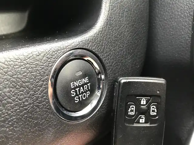 トヨタ ヴォクシー ZS 煌Ⅱ 富山県 2012(平24)年 5.7万km グレーメタリック 純正ナビ/フルセグTV/Bluetooth/バックカメラ/両側パワースライドドア/プッシュスタート/スマートキー/ETC/ステアリングスイッチ/革巻きステアリング/パドルシフト/オートライト/ウインカーミラー/フォグランプ