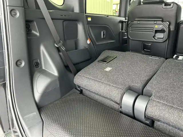 ダイハツ タント カスタム X 滋賀県 2023(令5)年 1.1万km ブラックマイカメタリック ガソリン/2WD(FF)/CVT/両側パワースライドドア/9インチ純正ディスプレイオーディオ/(FM/AM/フルセグ/Bluetooth/HDMI/USB)/パノラマモニター/バックカメラ/前ドライブレコーダー/ETC/スマートアシスト/・プリクラッシュブレーキアシスト	/・踏み間違い防止アシスト	/・レーンキープアシスト	/・標識検知機能	/運転席・助手席シートヒーター/電動格納ミラー/アイドリングストップ/電動パーキング/ブレーキホールド/ステアリングスイッチ/オートライト/LEDヘッドライト/フロントフォグ/フルオートエアコン/プッシュスタート/スマートキー/スペアキー/純正フロアマット