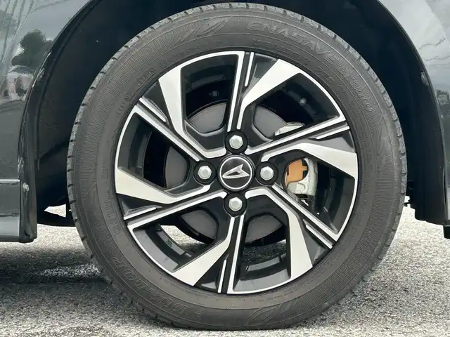 ダイハツ タント カスタム X 滋賀県 2023(令5)年 1.1万km ブラックマイカメタリック ガソリン/2WD(FF)/CVT/両側パワースライドドア/9インチ純正ディスプレイオーディオ/(FM/AM/フルセグ/Bluetooth/HDMI/USB)/パノラマモニター/バックカメラ/前ドライブレコーダー/ETC/スマートアシスト/・プリクラッシュブレーキアシスト	/・踏み間違い防止アシスト	/・レーンキープアシスト	/・標識検知機能	/運転席・助手席シートヒーター/電動格納ミラー/アイドリングストップ/電動パーキング/ブレーキホールド/ステアリングスイッチ/オートライト/LEDヘッドライト/フロントフォグ/フルオートエアコン/プッシュスタート/スマートキー/スペアキー/純正フロアマット