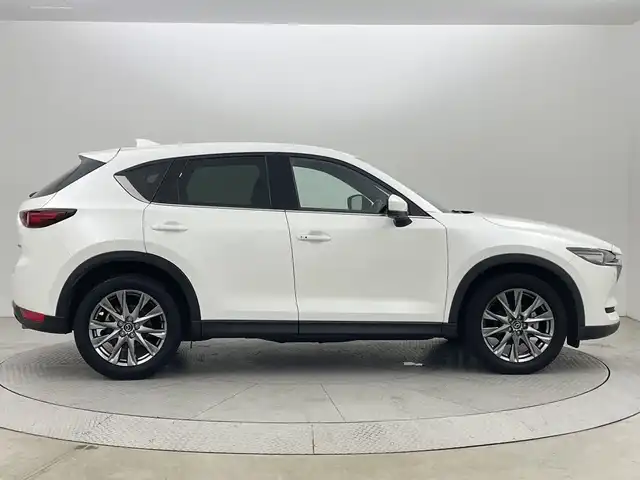 マツダ ＣＸ－５ XD エクスクルーシブモード 新潟県 2021(令3)年 3.9万km スノーフレイクホワイトパールマイカ 4WD/BOSEサウンド/純正ナビ/　　フルセグ/BT/FM/AM/USB/アラウンドビューモニター/パワーバックドア/レーダークルーズコントロール/レザーシート/パワーシート/メモリーシート/エアシート/シートヒーター/LEDオートライト/オートマチックハイビーム/純正19インチアルミホイール/ステアリングスイッチ/パドルシフト/ステアリングヒーター/レーンキープ/コーナーセンサー/オートブレーキホールド/USBポート/スマートキー/ETC