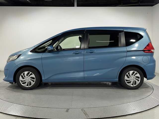 ホンダ フリード G 広島県 2017(平29)年 5万km ブルーホライゾンM 禁煙/純正ナビ/後席ALPINEナビ/バックカメラ/両側パワースライドドア/前後パーキングセンサー/ECONモード/ステアリングスイッチ/アイドリングストップ/オートライト/スマートキー/プッシュスタート/ETC