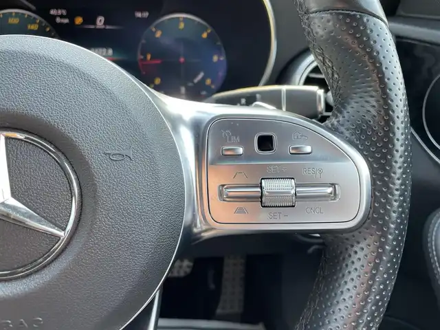 メルセデス・ベンツ Ｃ２２０ｄ ローレウスエディション 滋賀県 2019(令1)年 4.5万km ポーラホワイト 黒革シート/前席シートヒーター/前席パワーシート/レーダーセーフティパッケージ/アクティブブレーキアシスト/ACC/LKA/BSM/衝突軽減ブレーキ/純正ナビ/フルセグTV/BT/USB/バックカメラ/ドラレコ前後/パワーバックドア