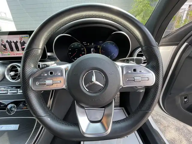 メルセデス・ベンツ Ｃ２２０ｄ ローレウスエディション 滋賀県 2019(令1)年 4.5万km ポーラホワイト 黒革シート/前席シートヒーター/前席パワーシート/レーダーセーフティパッケージ/アクティブブレーキアシスト/ACC/LKA/BSM/衝突軽減ブレーキ/純正ナビ/フルセグTV/BT/USB/バックカメラ/ドラレコ前後/パワーバックドア
