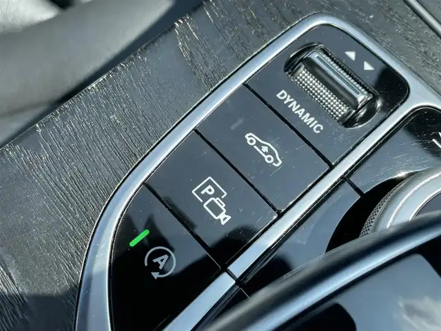 メルセデス・ベンツ Ｃ２２０ｄ ローレウスエディション 滋賀県 2019(令1)年 4.5万km ポーラホワイト 黒革シート/前席シートヒーター/前席パワーシート/レーダーセーフティパッケージ/アクティブブレーキアシスト/ACC/LKA/BSM/衝突軽減ブレーキ/純正ナビ/フルセグTV/BT/USB/バックカメラ/ドラレコ前後/パワーバックドア
