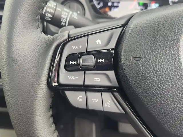 ホンダ ＷＲ－Ｖ Z+ ブラックスタイル 愛知県 2025(令7)年 0.1万km オブシダンブルーパール ホンダセンシング/　・衝突軽減ブレーキシステム/　・誤発進抑制機能/　・歩行者事故低減ステアリング/　・路外逸脱抑制機能/　・アダプティブクルーズコントロール/　・車線維持支援システム/　・オートハイビーム/　・パーキングセンサーシステム/純正8インチディスプレイオーディオ/（Bluetooth/AppleCarPlay/AndroidAute/USB/HDMI）/バックカメラ/パドルシフト/ステアリングスイッチ/ハーフレザー/ルーフレール/オートライト/ドアバイザー/純正AW/純正LEDライト/本革巻ステアリング