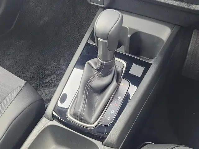 ホンダ ＷＲ－Ｖ Z+ ブラックスタイル 愛知県 2025(令7)年 0.1万km オブシダンブルーパール ホンダセンシング/　・衝突軽減ブレーキシステム/　・誤発進抑制機能/　・歩行者事故低減ステアリング/　・路外逸脱抑制機能/　・アダプティブクルーズコントロール/　・車線維持支援システム/　・オートハイビーム/　・パーキングセンサーシステム/純正8インチディスプレイオーディオ/（Bluetooth/AppleCarPlay/AndroidAute/USB/HDMI）/バックカメラ/パドルシフト/ステアリングスイッチ/ハーフレザー/ルーフレール/オートライト/ドアバイザー/純正AW/純正LEDライト/本革巻ステアリング