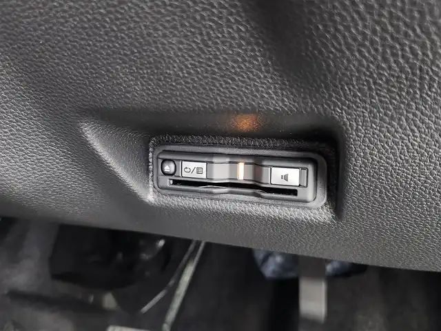 ホンダ ＷＲ－Ｖ Z+ ブラックスタイル 愛知県 2025(令7)年 0.1万km オブシダンブルーパール ホンダセンシング/　・衝突軽減ブレーキシステム/　・誤発進抑制機能/　・歩行者事故低減ステアリング/　・路外逸脱抑制機能/　・アダプティブクルーズコントロール/　・車線維持支援システム/　・オートハイビーム/　・パーキングセンサーシステム/純正8インチディスプレイオーディオ/（Bluetooth/AppleCarPlay/AndroidAute/USB/HDMI）/バックカメラ/パドルシフト/ステアリングスイッチ/ハーフレザー/ルーフレール/オートライト/ドアバイザー/純正AW/純正LEDライト/本革巻ステアリング